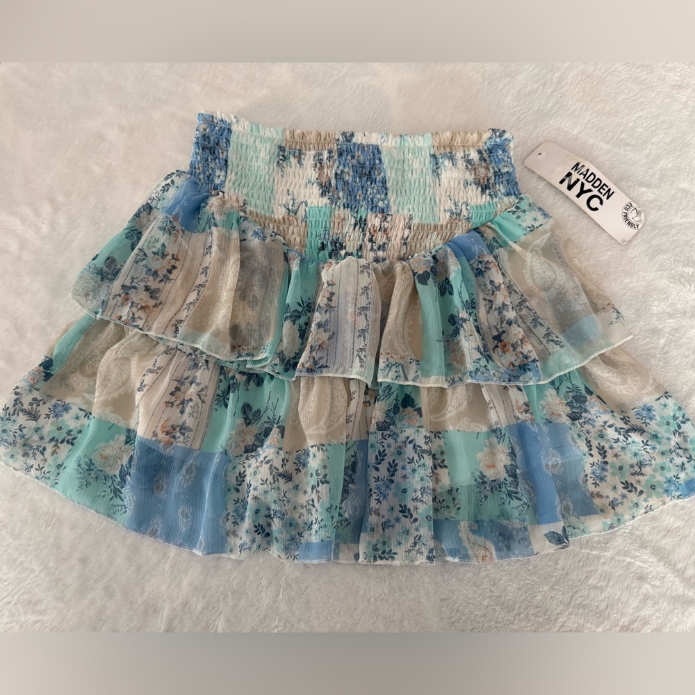 New Madden NYC Blue Green White Floral Paisley Double Tiered Smocked Skirt XS